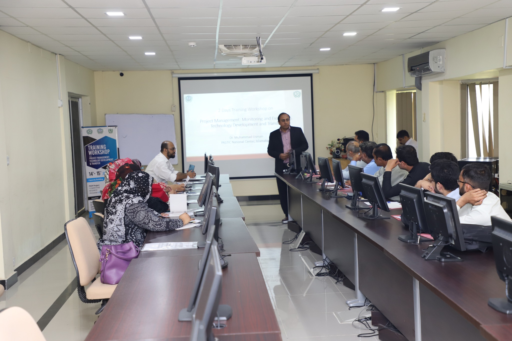 Interactive lecture focusing on Project Management: Technology Development & Transfer